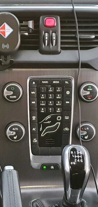 volvo v40 cross country d2 2015