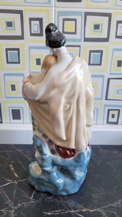 Продам статуэтку Майская ночь