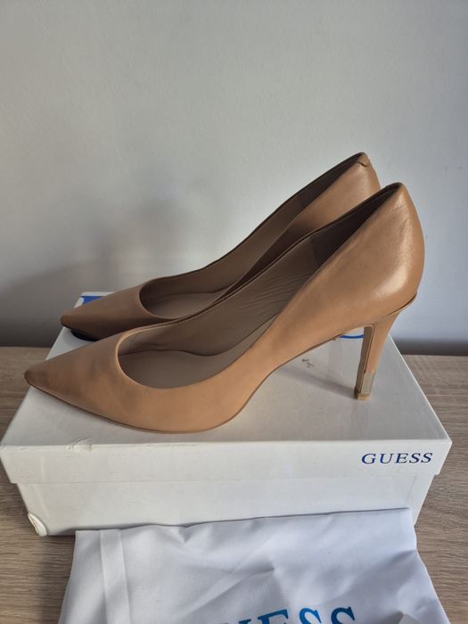Guess masura 40 stiletto