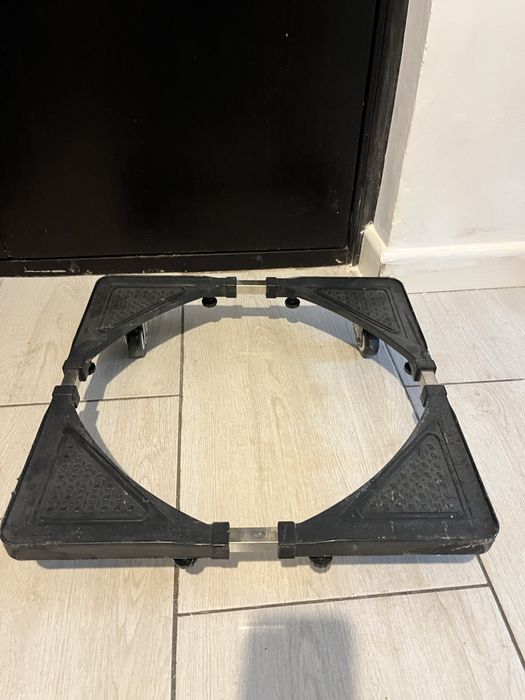 Vand suport cu roti pentru electrocasnice