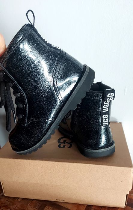 Ghete UGG pentru  fete