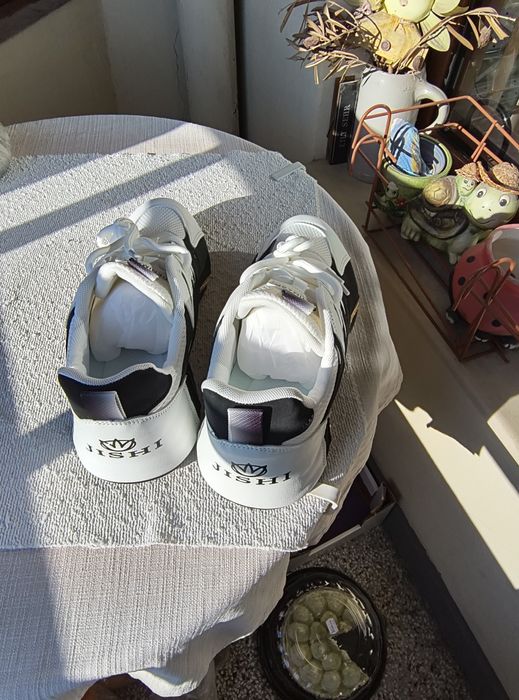 Маратонки пролет- лято