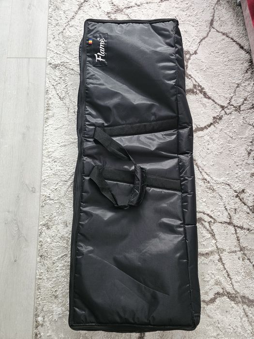 Husa Korg Pa5x ( 76 clape )