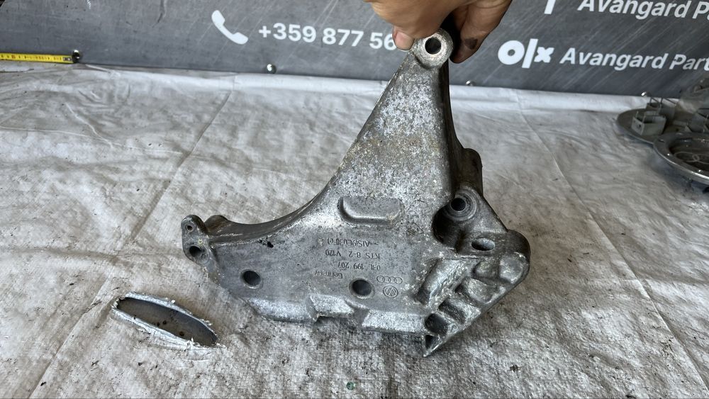 Volkswagen Passat B7 лапа деигател