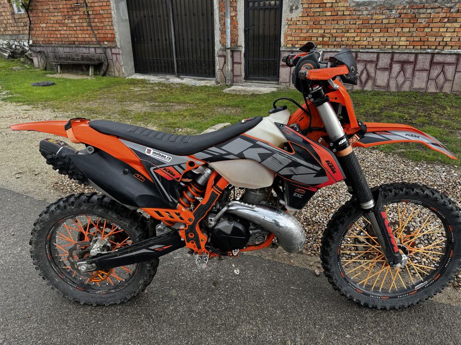 Vând KTM 250 EXC 2T 2016 înmatriculată!