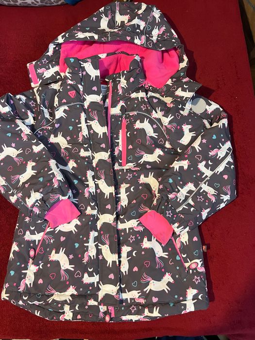 Не различимо от ново уникално яке