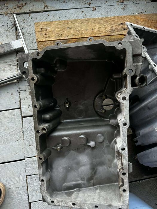 Baie ulei BMW e90 2006 motor m47 2.0 diesel