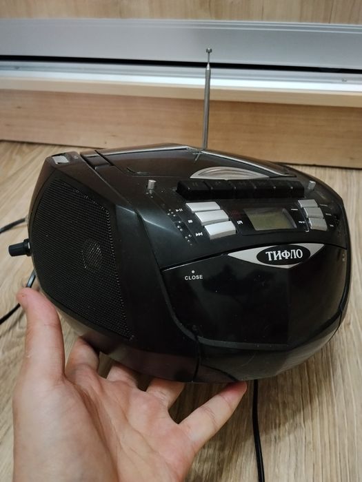 Продам тифло магнитола