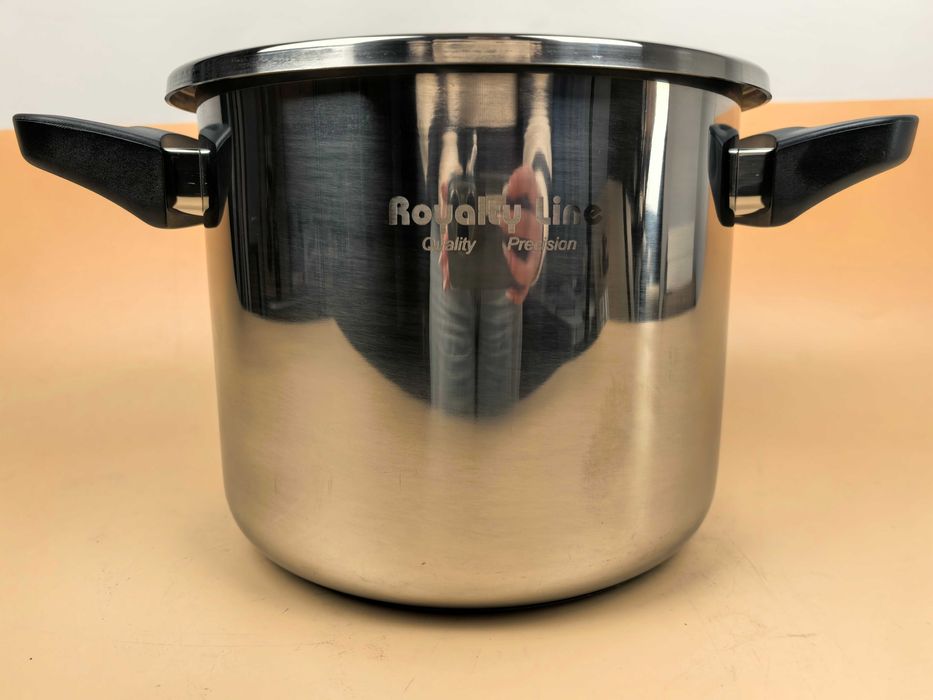 Oala sub presiune 7 litri 22 cm cu capac bonus 329 lei