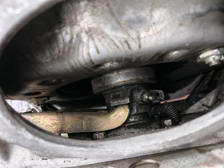 Двигатель с КПП с хранения.