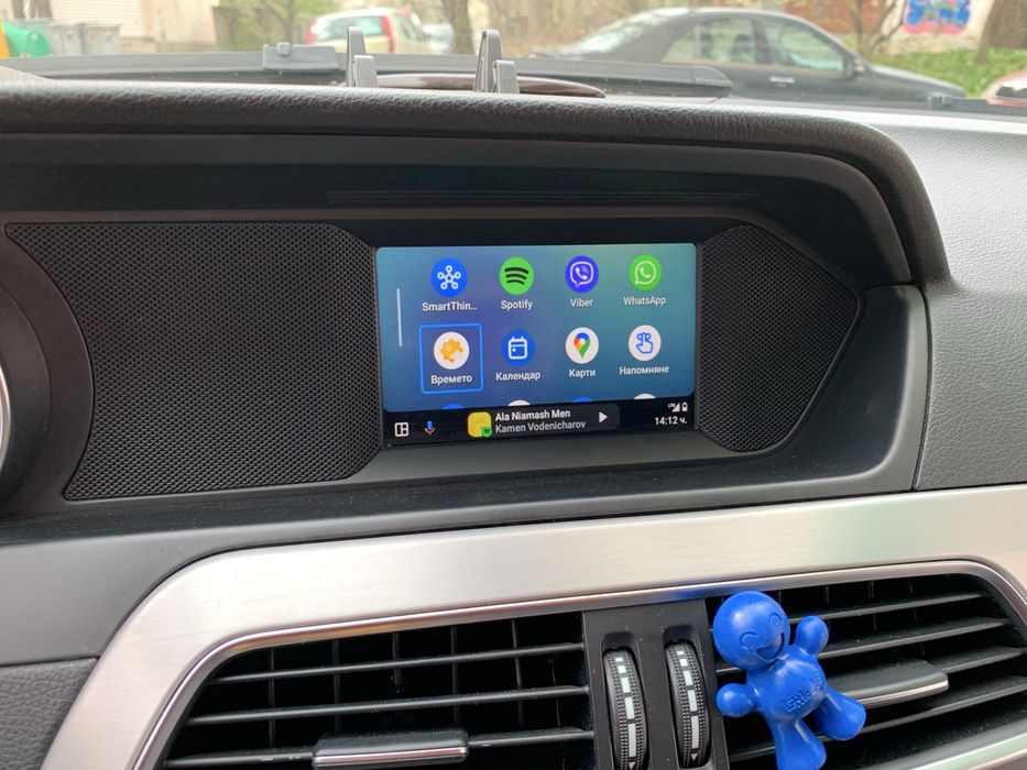 Задна камера и Carplay Mercedes W204 W212 монтиране Fakra AndroidAuto