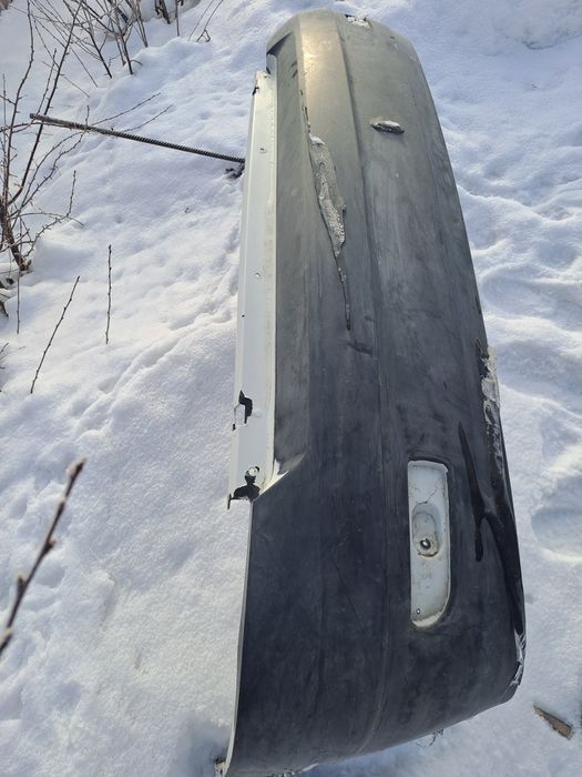 Продаю б/у бампера