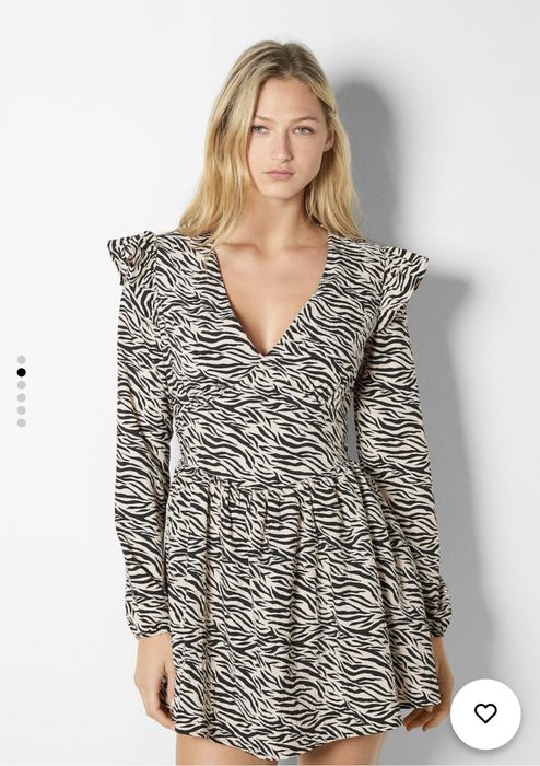 Рокля с животински принт Bershka