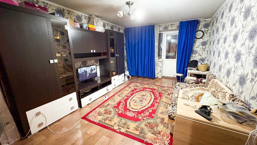 продается 2 ком кв в центре