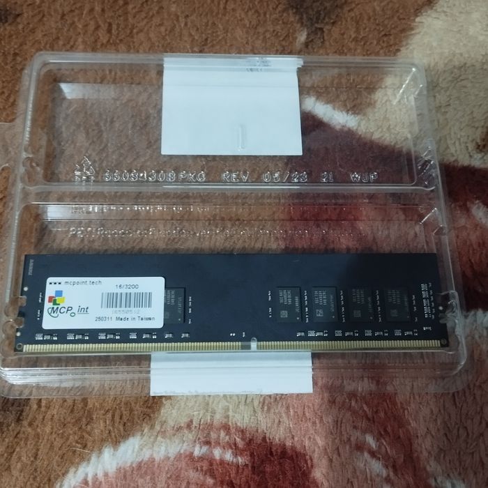 ОЗУ ddr4, 16гб, 3200 мгц, Cl 16