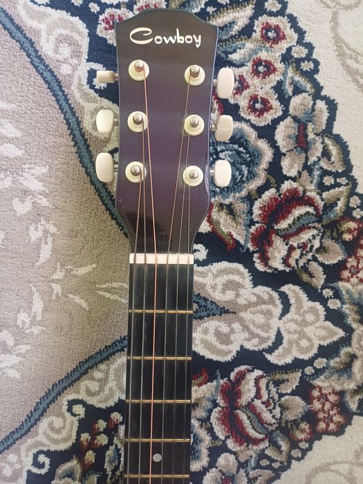 Gitara nomi COWBOY