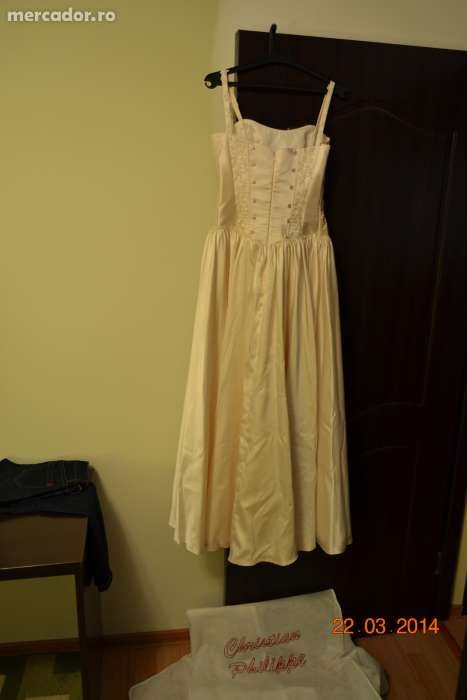 Rochie mireasa tip printesa model Chrisitian Philippe, ivory