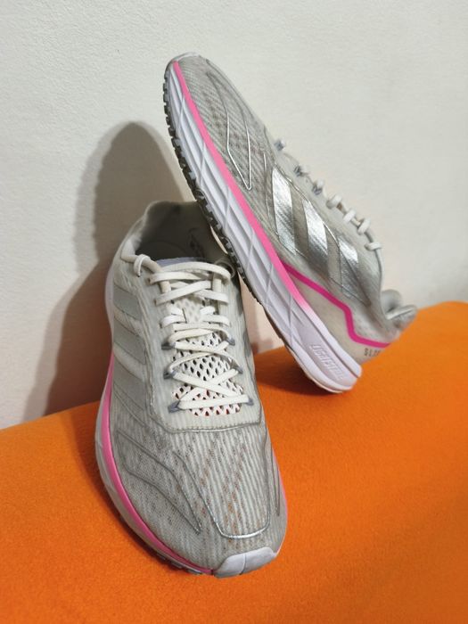 Adidas SL 20 marimea 40,5 (25,5cm). Impecabile