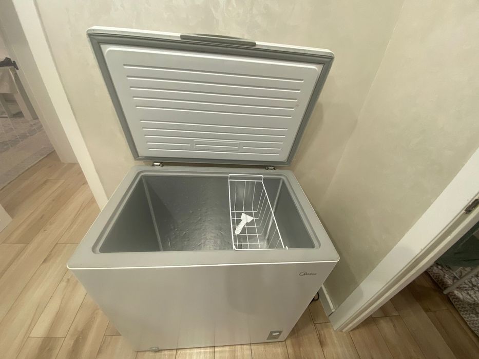 Морозильник в хорошем состоянии