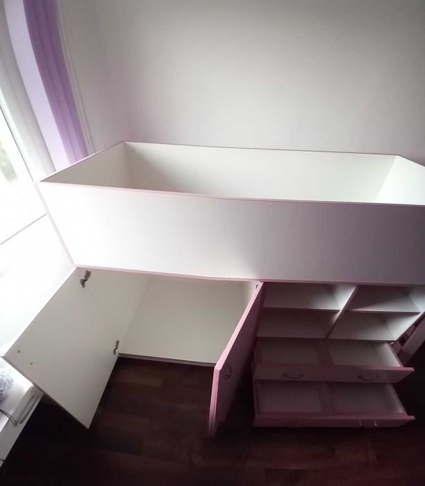 Детско легло със стълба