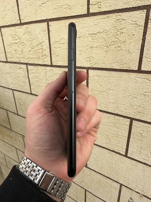 IPHONE SE black 87%