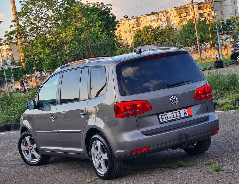 Vw Touran Highline ~ 2011 ~ 2.0 TDI-140 CP ~ Euro5 ~ Navi , Piele , Klimă , Jante17 , Webasto, etc
