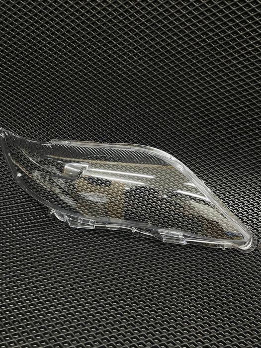 Тойота Камри 45 Стекла фар