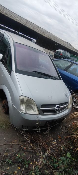 Dezmembrez Opel Meriva 1.7 diesel