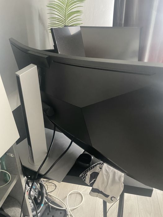 Monitor Hp curbat!