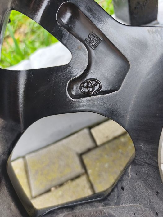 Roți originale Toyota CHR R18