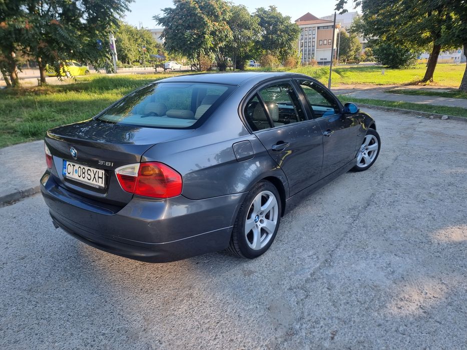 BMW seria 3 e90 318i benzina, 210.000 km