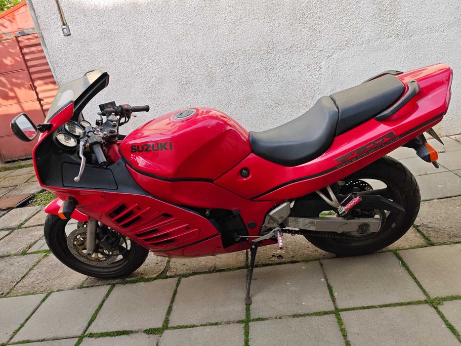Motocicleta Suzuki RF600R