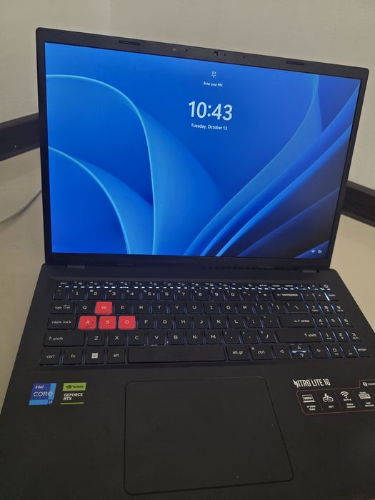 Vând Laptop Gaming Acer Nitro 16 Lite