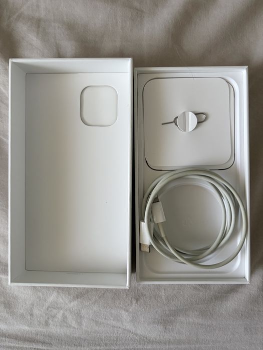 Iphone 12.  128 GB