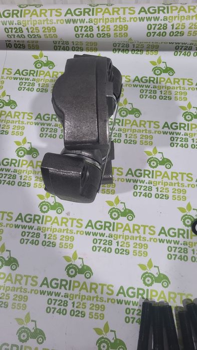 Cruce cardan Caterpillar 730, 735, 745