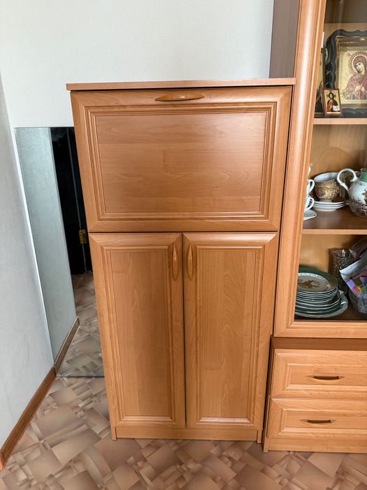 Продам шкаф стенку