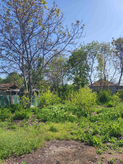 Продавам урегулиран парцел