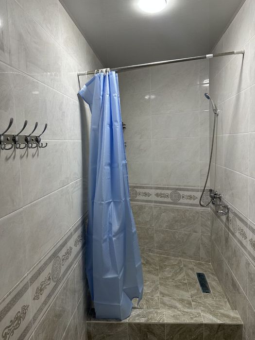 Bek barakada  Oilaga arzon uy 1oyga 150$ erkelaga 1oyga 700min joylar