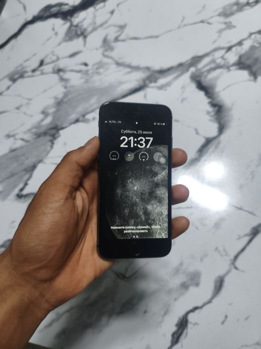 iPhone 8 64gb 100% емкость