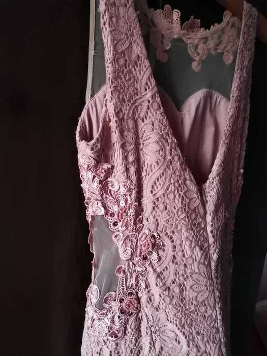 Официална рокля в розово