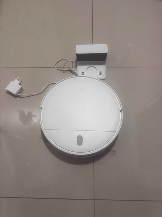 Xiaomi Mi Robot Vaccum-Mop Essential