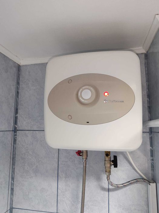 Boiler electric Chaffoteaux (Ariston) 15 Litri, 1200 W, nou. in garantie