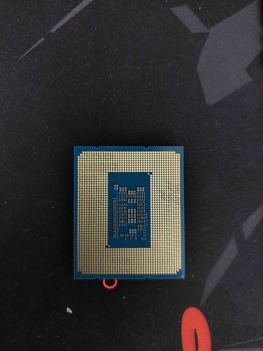 Процессор Intel Core i3 12100
