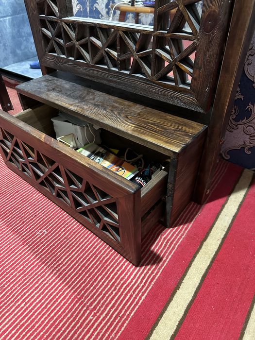 Зеркало классического иранского дизайна ручной работы с ящиком.