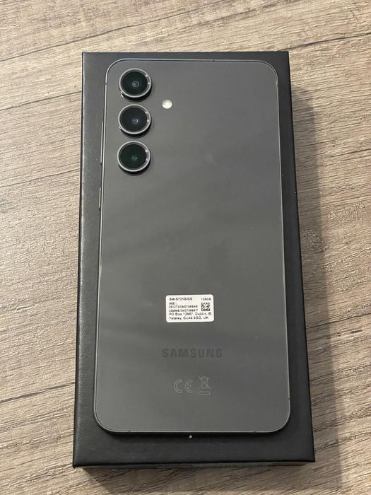 Samsung S 24 Fe с гаранция