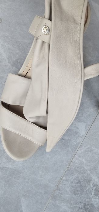 Sandale Musette piele naturala crem, marimea 37, toc gros