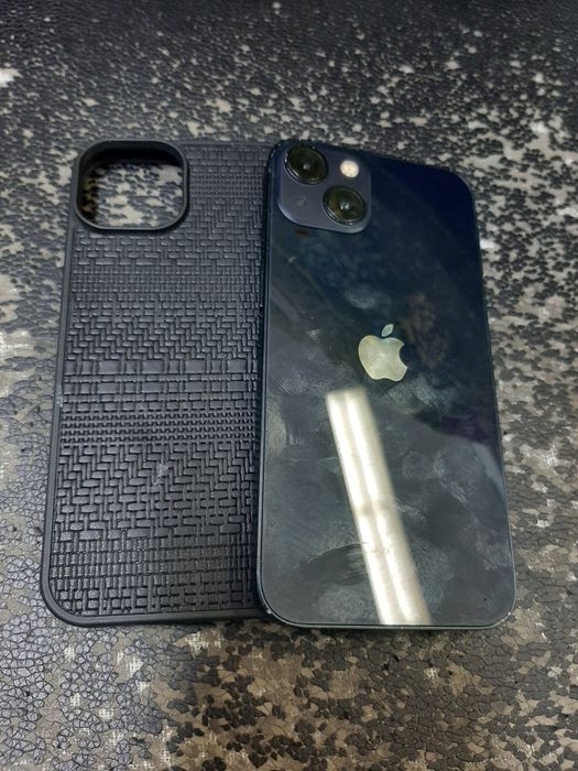 Продам iPhone 13