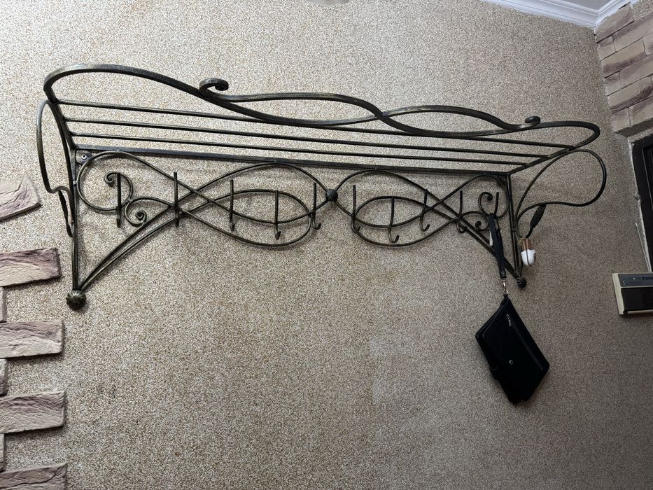 Кованая мебель для прихожей