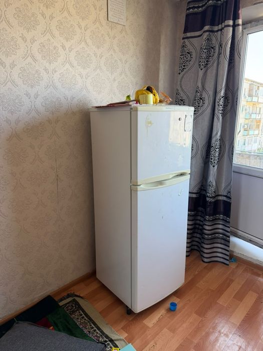 Холодильник маленький