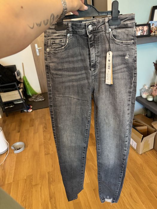 Blugi TW skinny cu talie inalta